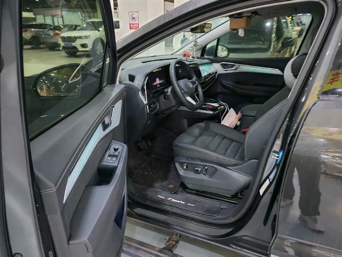 2024 Volkswagen Talagon 2.0T 220HP L4 7DCT,autocango,china used car exporter,china ev exporter,chinese used car exporter,chinese used ev exporter