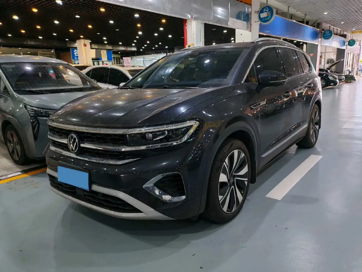 2024 Volkswagen Talagon 2.0T 220HP L4 7DCT,autocango,china used car exporter,china ev exporter,chinese used car exporter,chinese used ev exporter