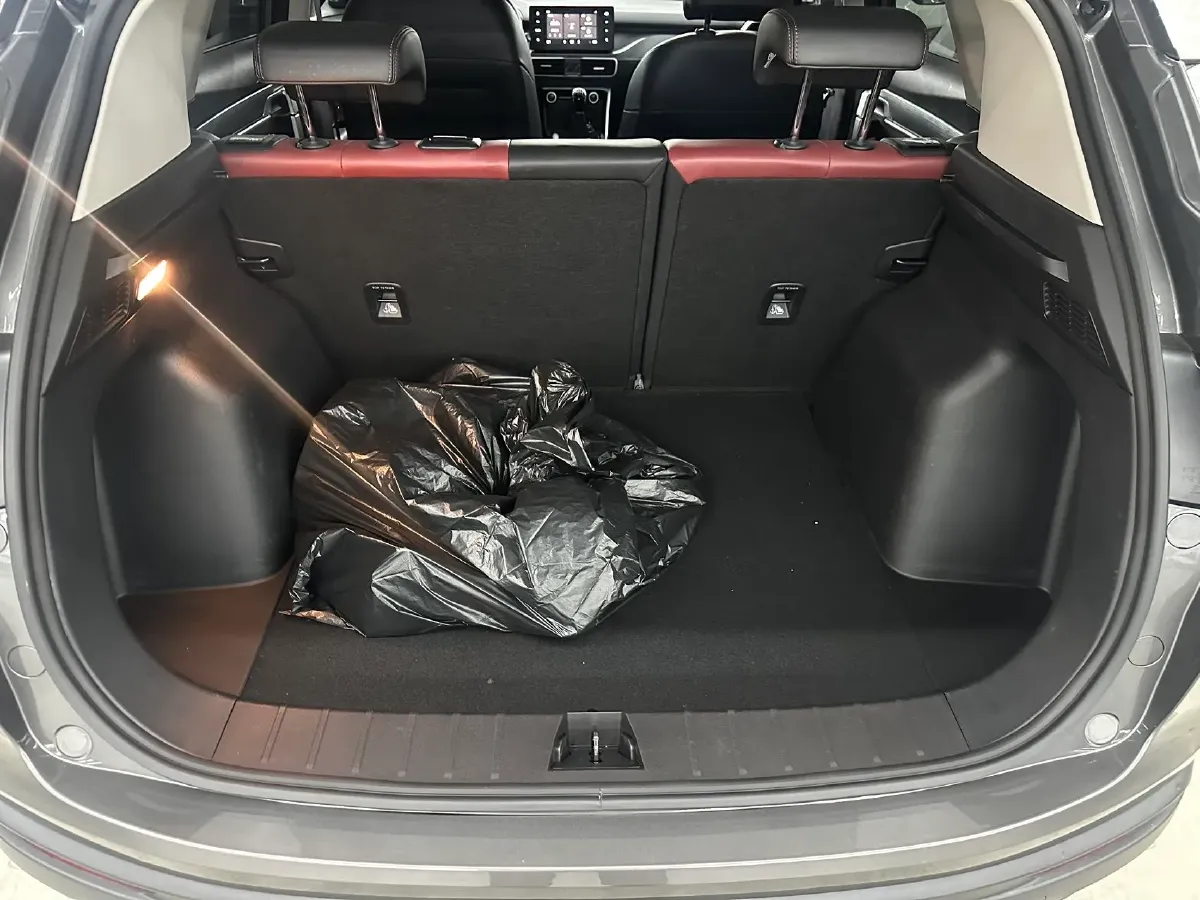 2021 Geely Coolray 1.4T 141HP L4 6MT,autocango,china used car exporter,china ev exporter,chinese used car exporter,chinese used ev exporter