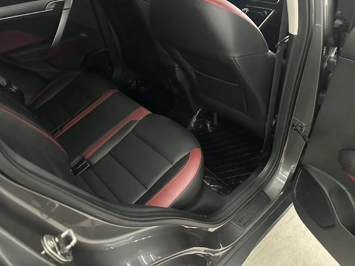 2021 Geely Coolray 1.4T 141HP L4 6MT,autocango,china used car exporter,china ev exporter,chinese used car exporter,chinese used ev exporter