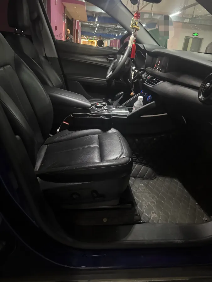 2017 Lexus NX 2.0T 238HP L4 6AT,autocango,china used car exporter,china ev exporter,chinese used car exporter,chinese used ev exporter