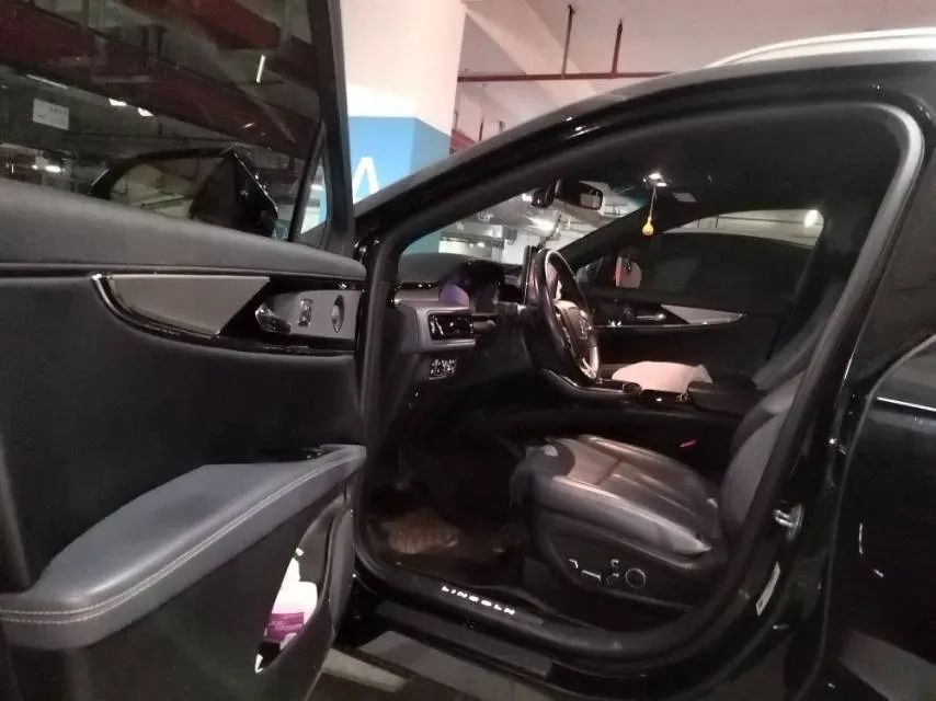 2021 Lincoln Nautilus 2.7T 322HP V6 8AT,autocango,china used car exporter,china ev exporter,chinese used car exporter,chinese used ev exporter