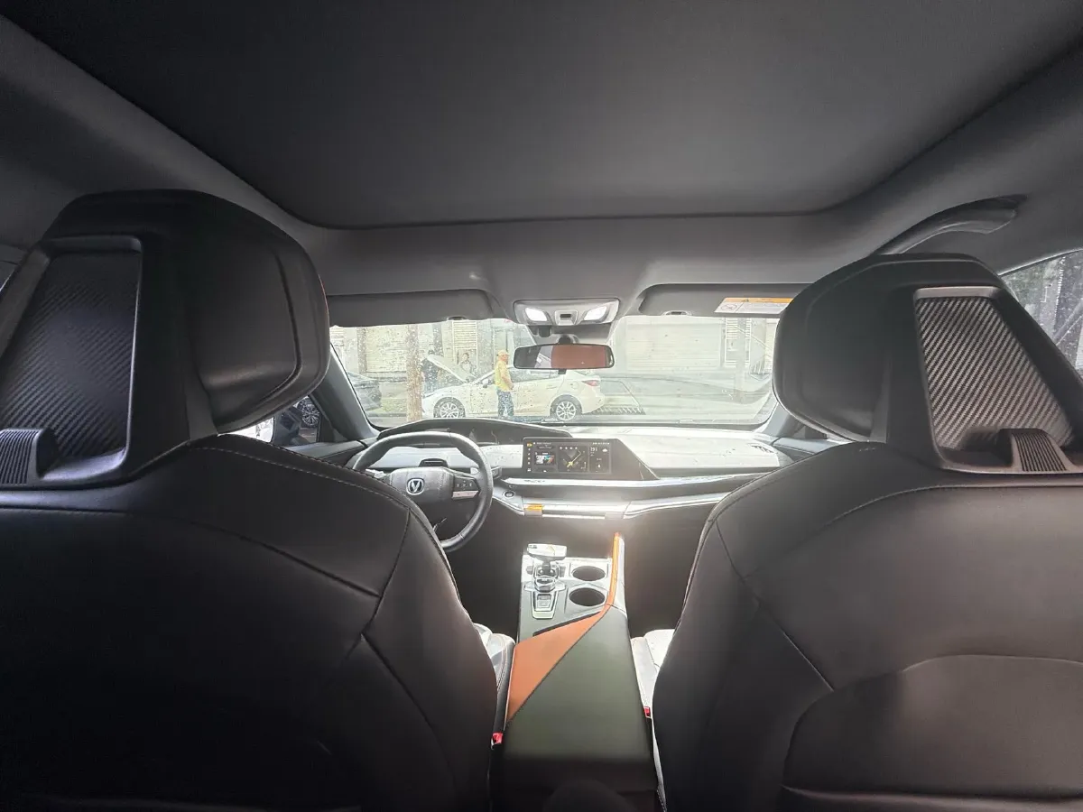 2022 ChangAn UNI-V 1.5T 188HP L4 7DCT,autocango,china used car exporter,china ev exporter,chinese used car exporter,chinese used ev exporter