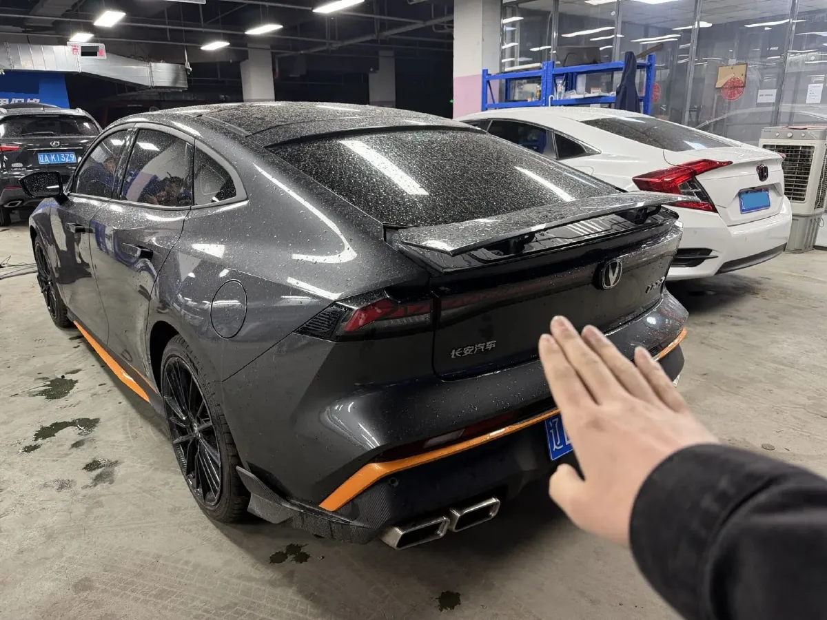 2024 ChangAn UNI-V 1.5T 188HP L4 7DCT,autocango,china used car exporter,china ev exporter,chinese used car exporter,chinese used ev exporter