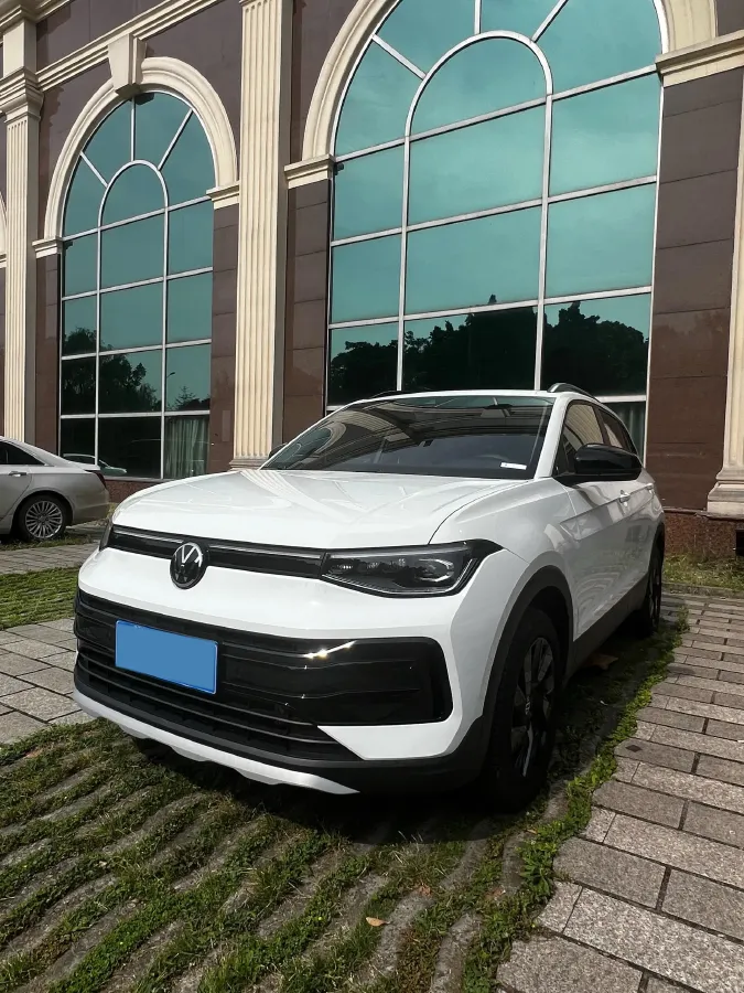 2025 Volkswagen Tharu 1.5L 110HP L4 6AT,autocango,china used car exporter,china ev exporter,chinese used car exporter,chinese used ev exporter