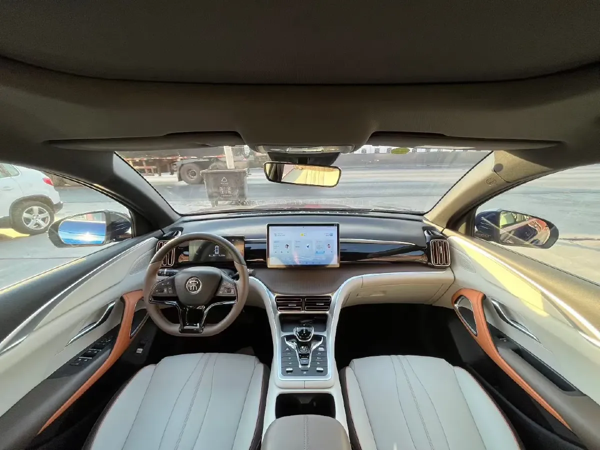 2022 Ruichi Auto EC35 BEV 82HP BEV 36.288KWH,autocango,china used car exporter,china ev exporter,chinese used car exporter,chinese used ev exporter