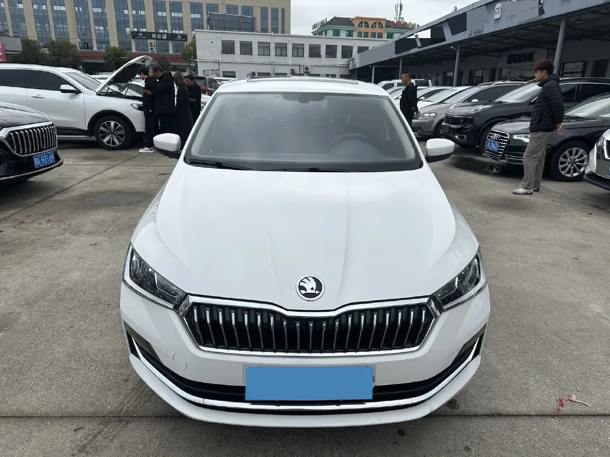 2020 Skoda Rapid 1.5L 112HP L4 6AT,autocango,china used car exporter,china ev exporter,chinese used car exporter,chinese used ev exporter