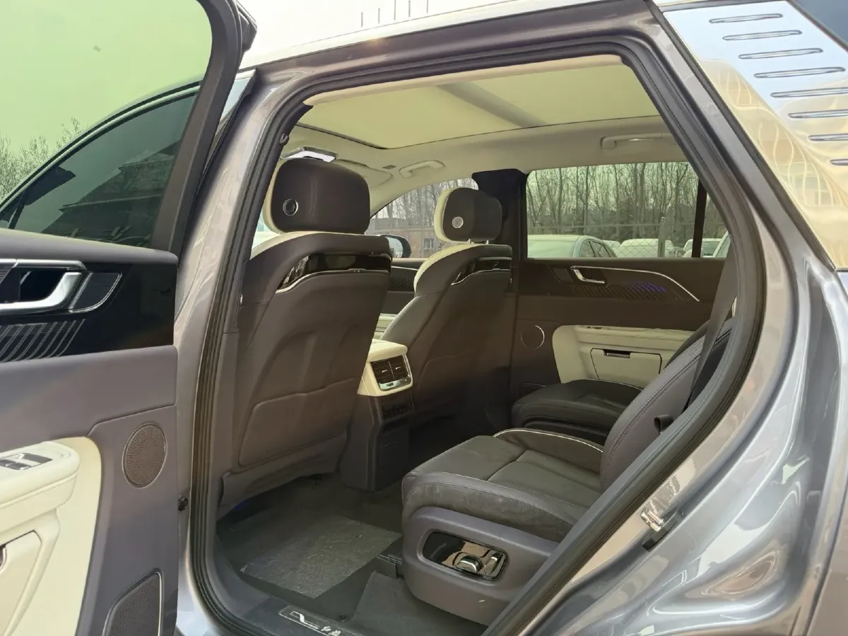 2024 HongQi E-HS9 BEV 120KWH,autocango,china used car exporter,china ev exporter,chinese used car exporter,chinese used ev exporter