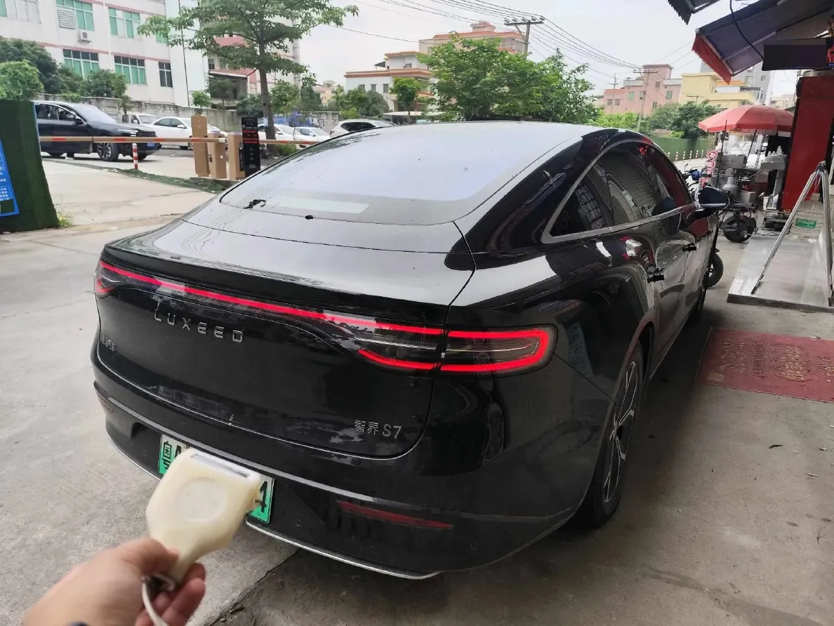 2025 Luxeed S7 BEV 100KWH,autocango,china used car exporter,china ev exporter,chinese used car exporter,chinese used ev exporter