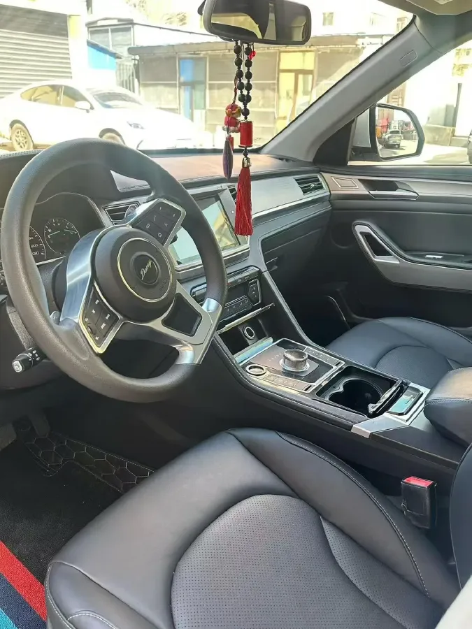 2018 Zotye Damy X7 2.0T 190HP L4 8AT,autocango,china used car exporter,china ev exporter,chinese used car exporter,chinese used ev exporter