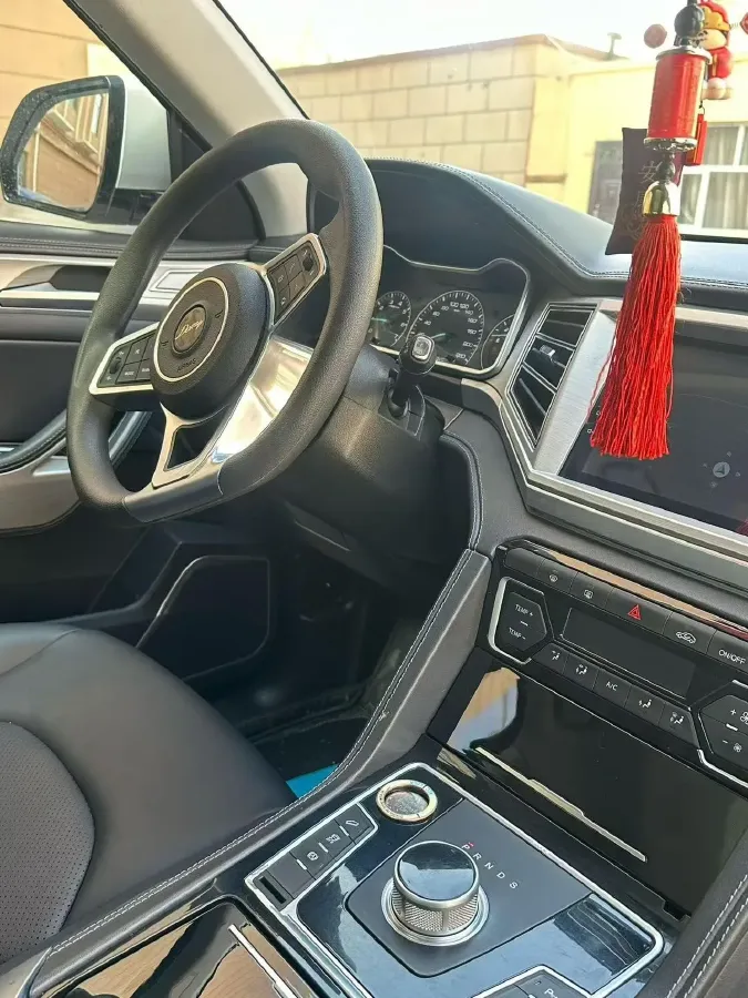 2018 Zotye Damy X7 2.0T 190HP L4 8AT,autocango,china used car exporter,china ev exporter,chinese used car exporter,chinese used ev exporter