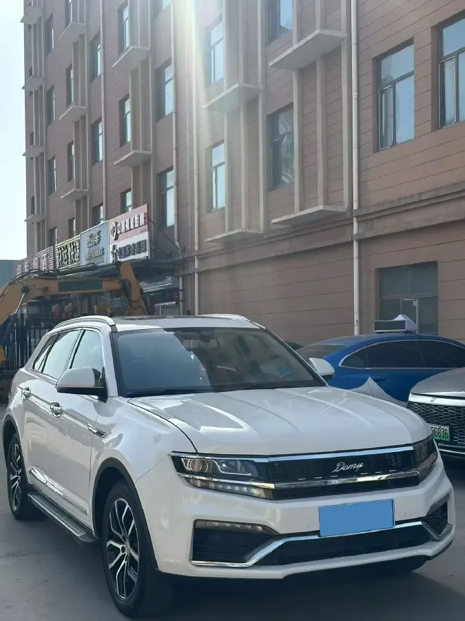 2018 Zotye Damy X7 2.0T 190HP L4 8AT,autocango,china used car exporter,china ev exporter,chinese used car exporter,chinese used ev exporter