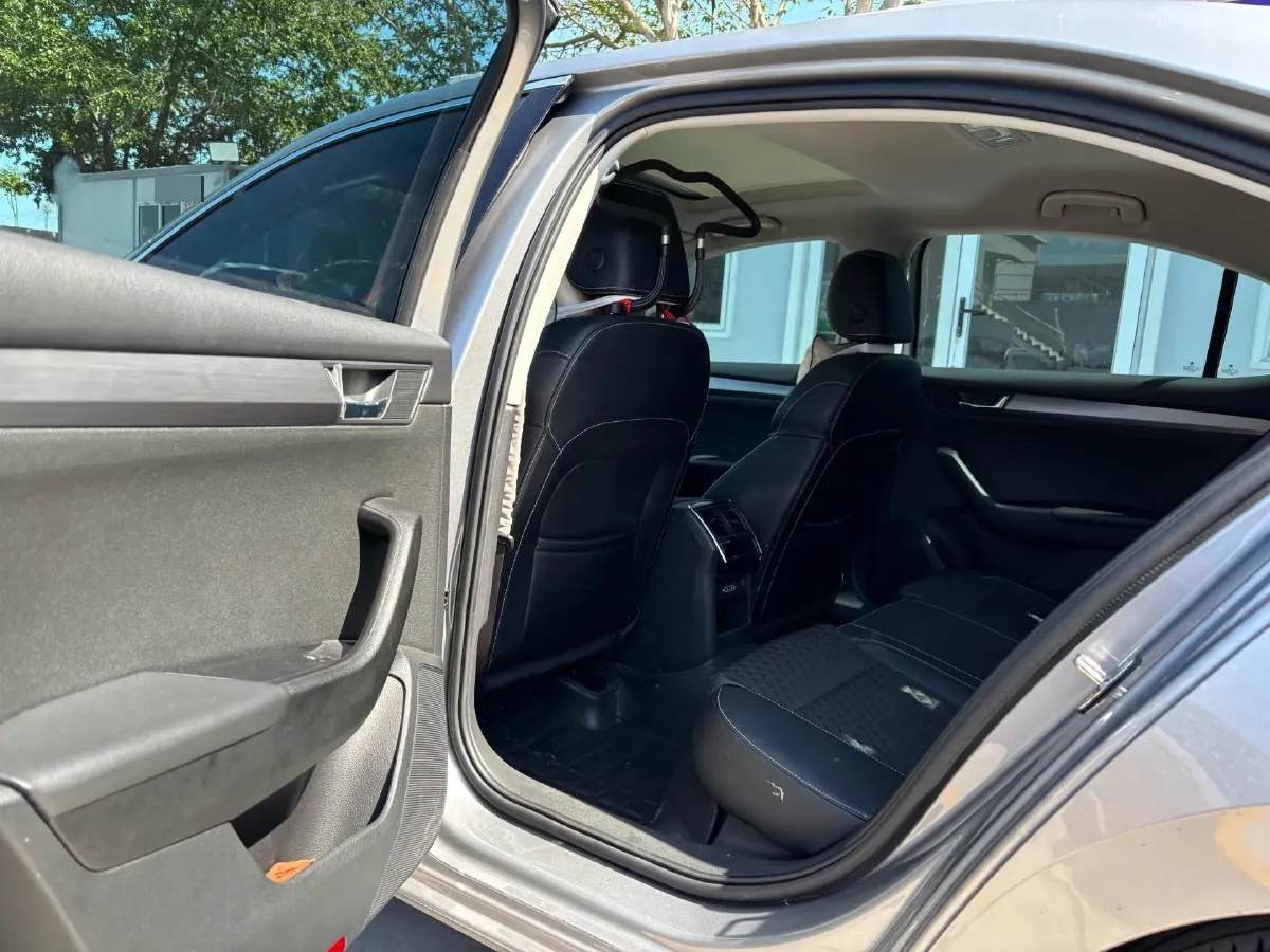 2018 Nissan Terra 2.5L 184HP L4 7AT,autocango,china used car exporter,china ev exporter,chinese used car exporter,chinese used ev exporter