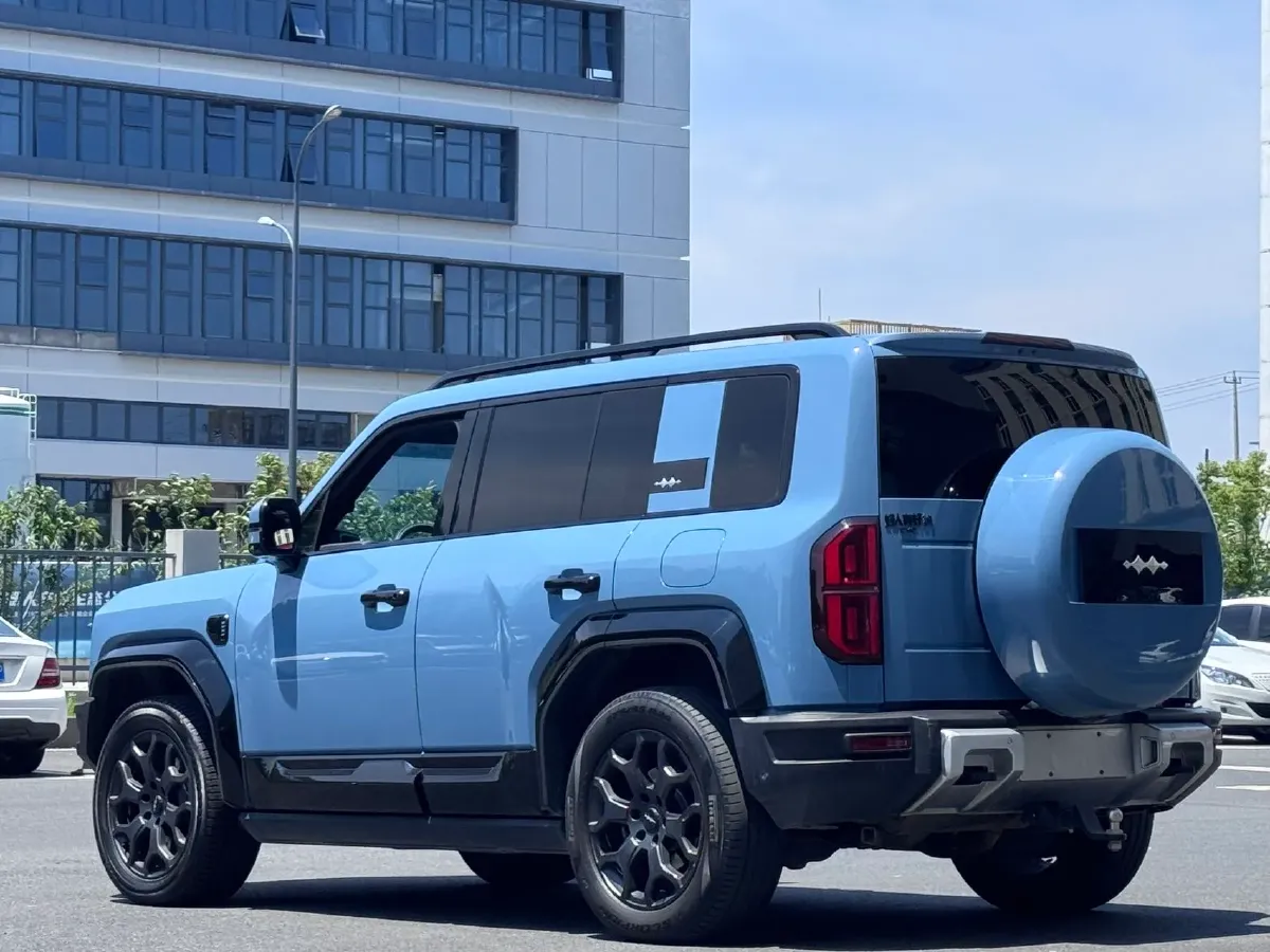 2024 FangChengBao Bao 5 1.5T 194HP L4 E-CVT PHEV 31.8KWH,autocango,china used car exporter,china ev exporter,chinese used car exporter,chinese used ev exporter