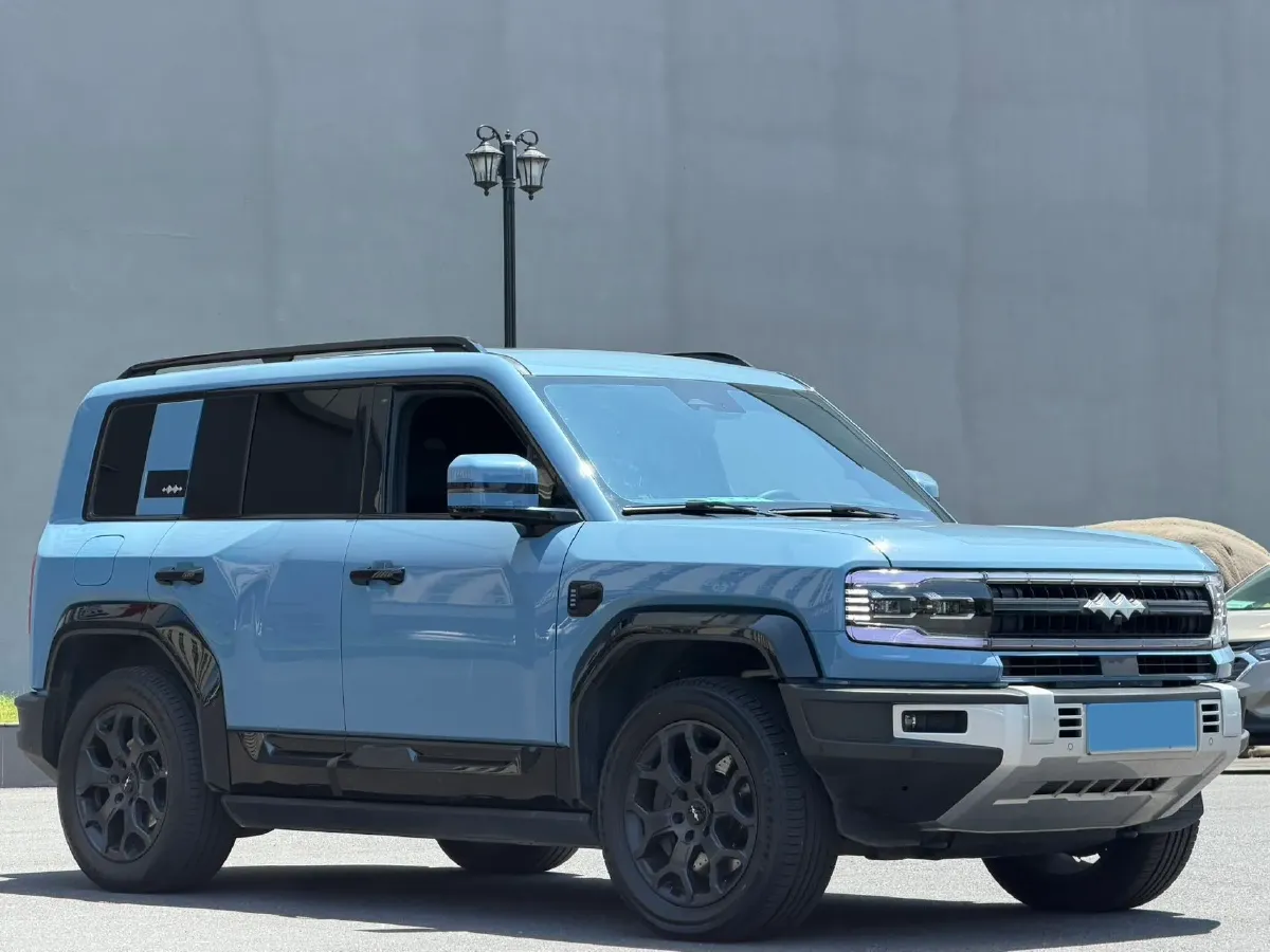 2024 FangChengBao Bao 5 1.5T 194HP L4 E-CVT PHEV 31.8KWH,autocango,china used car exporter,china ev exporter,chinese used car exporter,chinese used ev exporter
