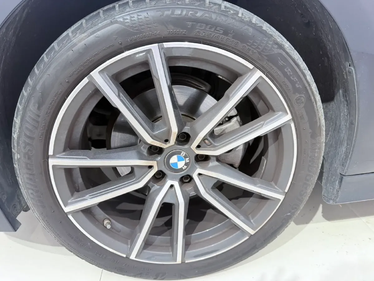 2023 BMW 3 Series 2.0T 156HP L4 8AT,autocango,china used car exporter,china ev exporter,chinese used car exporter,chinese used ev exporter