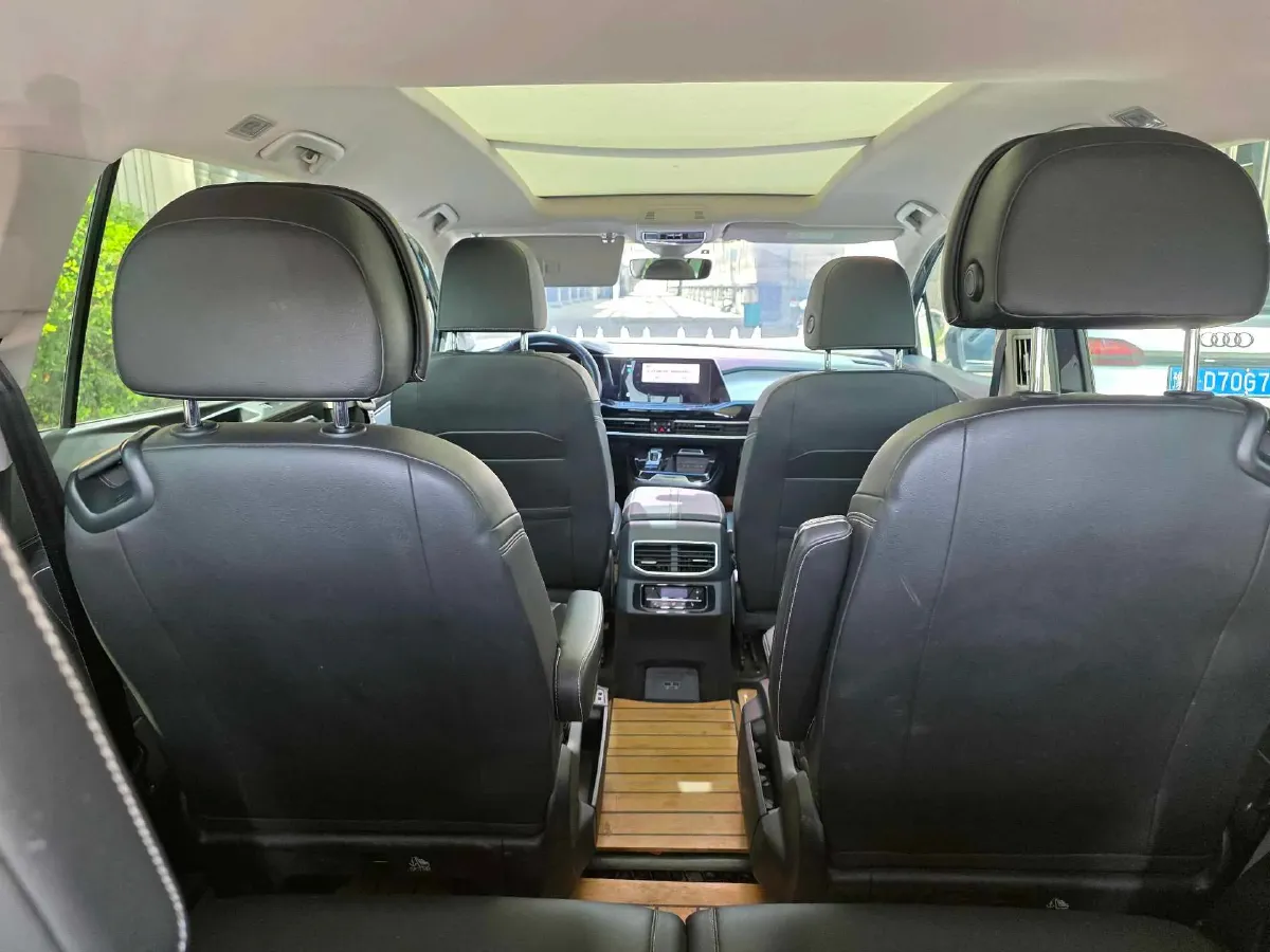 2021 Volkswagen Talagon 2.0T 220HP L4 7DCT,autocango,china used car exporter,china ev exporter,chinese used car exporter,chinese used ev exporter
