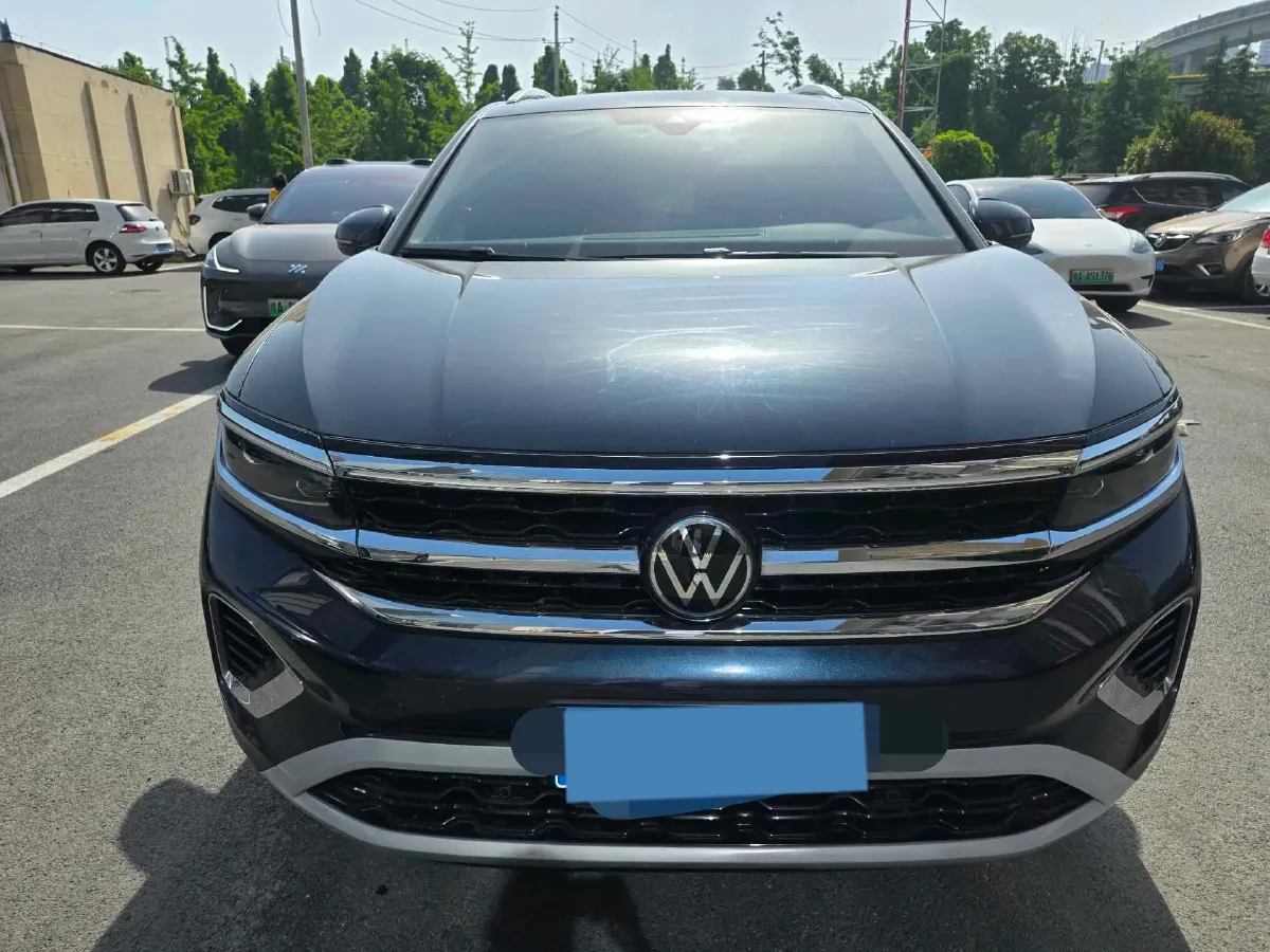 2021 Volkswagen Talagon 2.0T 220HP L4 7DCT,autocango,china used car exporter,china ev exporter,chinese used car exporter,chinese used ev exporter