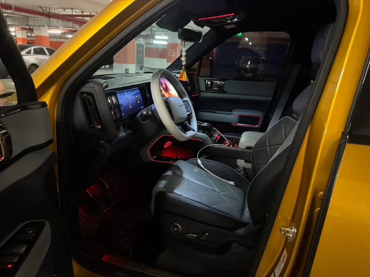 2023 FangChengBao Bao 5 1.5T 194HP L4 E-CVT PHEV 31.8KWH,autocango,china used car exporter,china ev exporter,chinese used car exporter,chinese used ev exporter