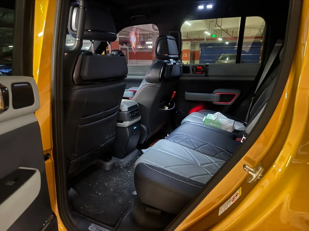 2023 FangChengBao Bao 5 1.5T 194HP L4 E-CVT PHEV 31.8KWH,autocango,china used car exporter,china ev exporter,chinese used car exporter,chinese used ev exporter