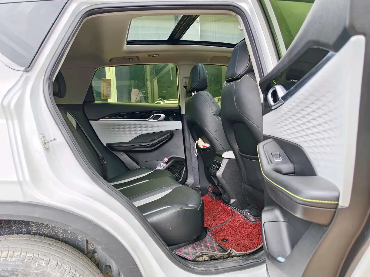 2022 Geely Coolray 1.5T 181HP L4 7DCT,autocango,china used car exporter,china ev exporter,chinese used car exporter,chinese used ev exporter