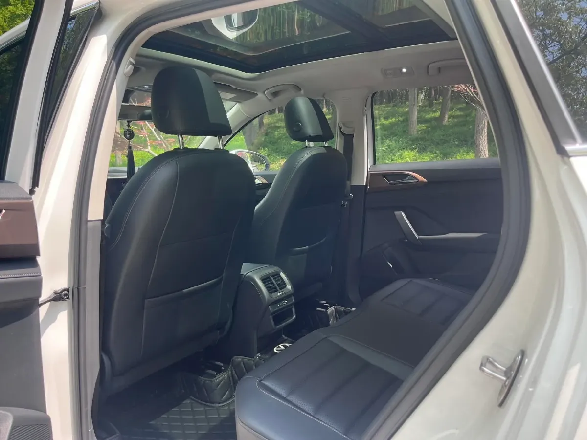 2021 Volkswagen Tharu 1.4T 150HP L4 7DCT,autocango,china used car exporter,china ev exporter,chinese used car exporter,chinese used ev exporter