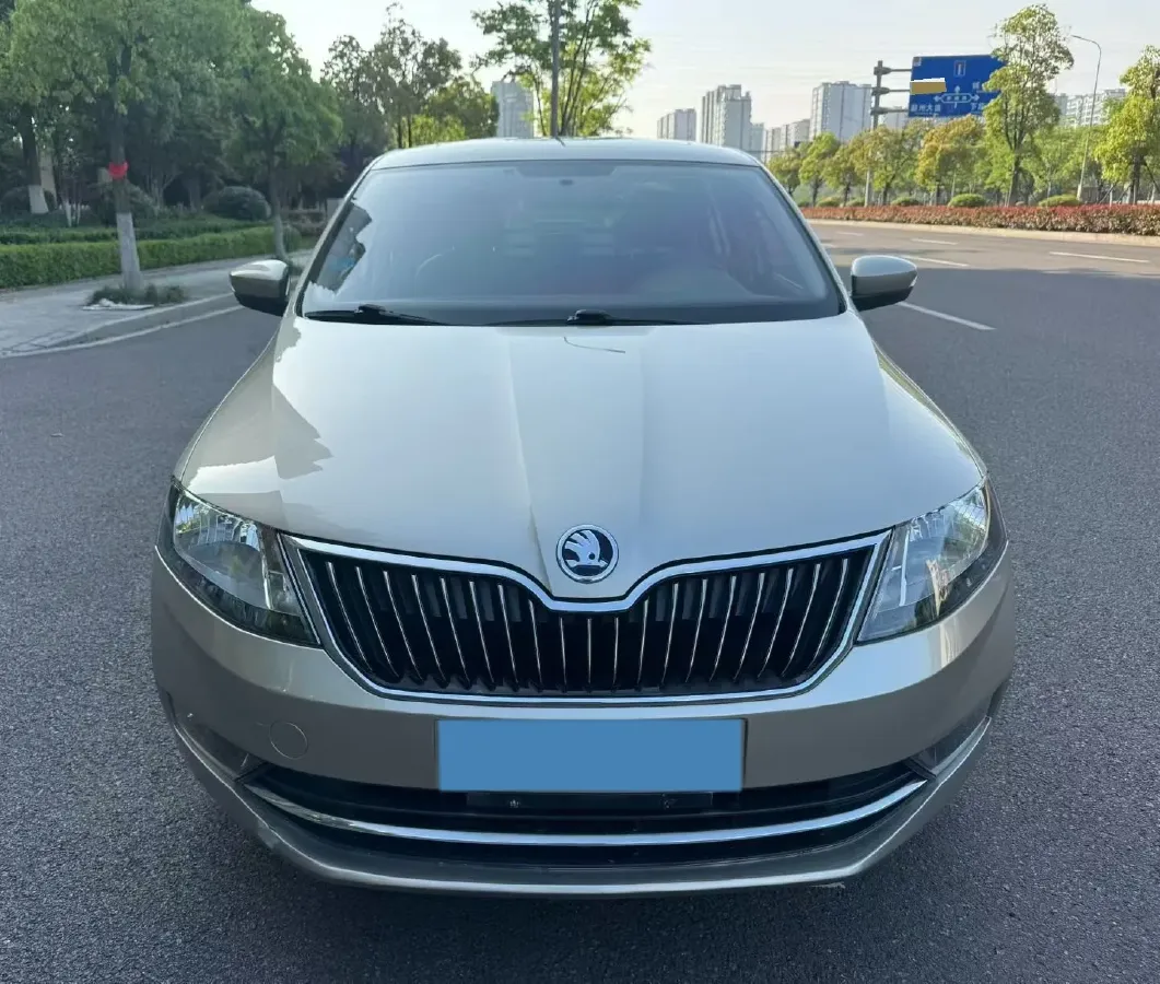 2019 SWM G01 1.5T 156HP L4 6AT,autocango,china used car exporter,china ev exporter,chinese used car exporter,chinese used ev exporter