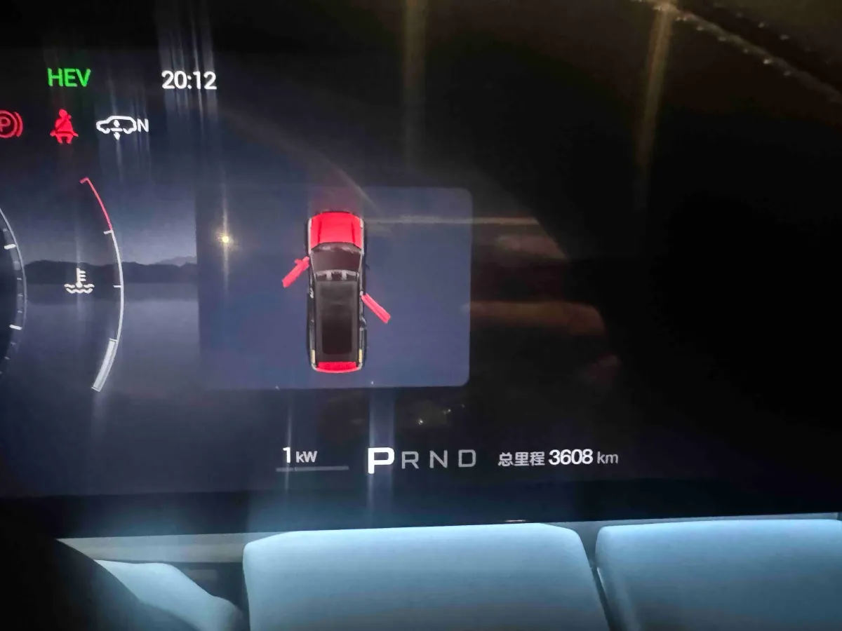 2025 YangWang U8 L REEV 272HP REEV,autocango,china used car exporter,china ev exporter,chinese used car exporter,chinese used ev exporter