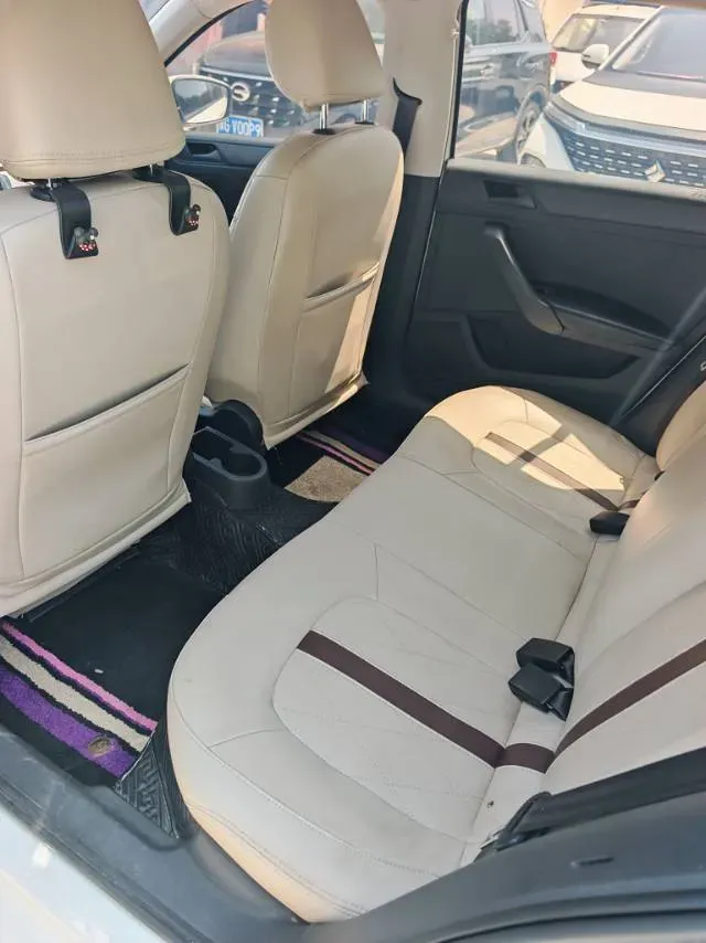 2019 Skoda Rapid Spaceback 1.5L 110HP L4 6AT,autocango,china used car exporter,china ev exporter,chinese used car exporter,chinese used ev exporter