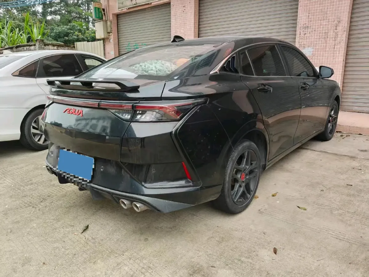 2023 DongFeng Aeolus YiXuan 1.5T 197HP L4 6DCT,autocango,china used car exporter,china ev exporter,chinese used car exporter,chinese used ev exporter
