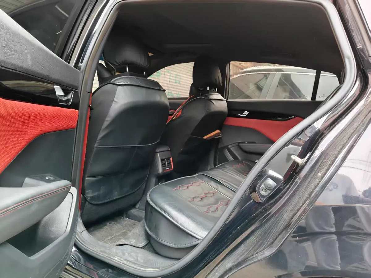 2023 DongFeng Aeolus YiXuan 1.5T 197HP L4 6DCT,autocango,china used car exporter,china ev exporter,chinese used car exporter,chinese used ev exporter