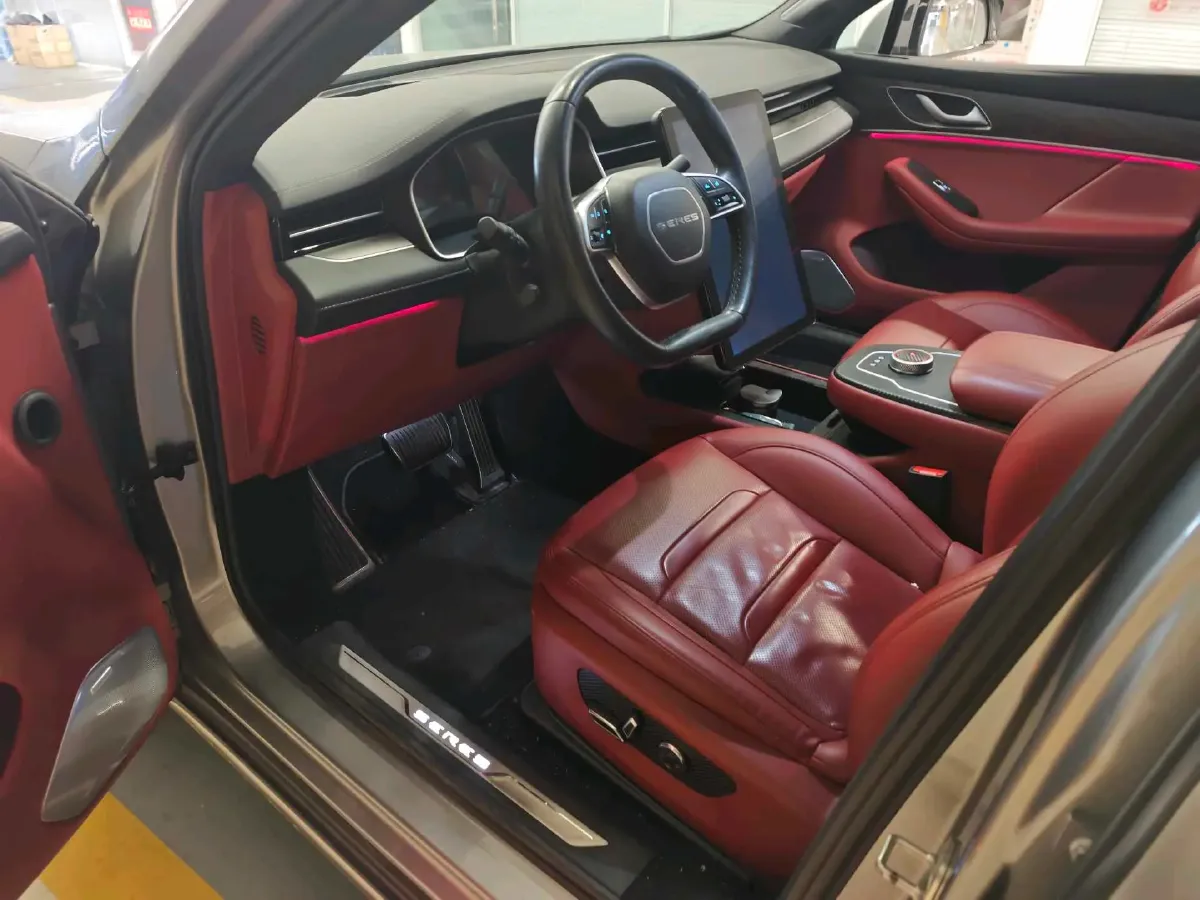 2021 Ford Edge 2.0T 245HP L4 8AT,autocango,china used car exporter,china ev exporter,chinese used car exporter,chinese used ev exporter