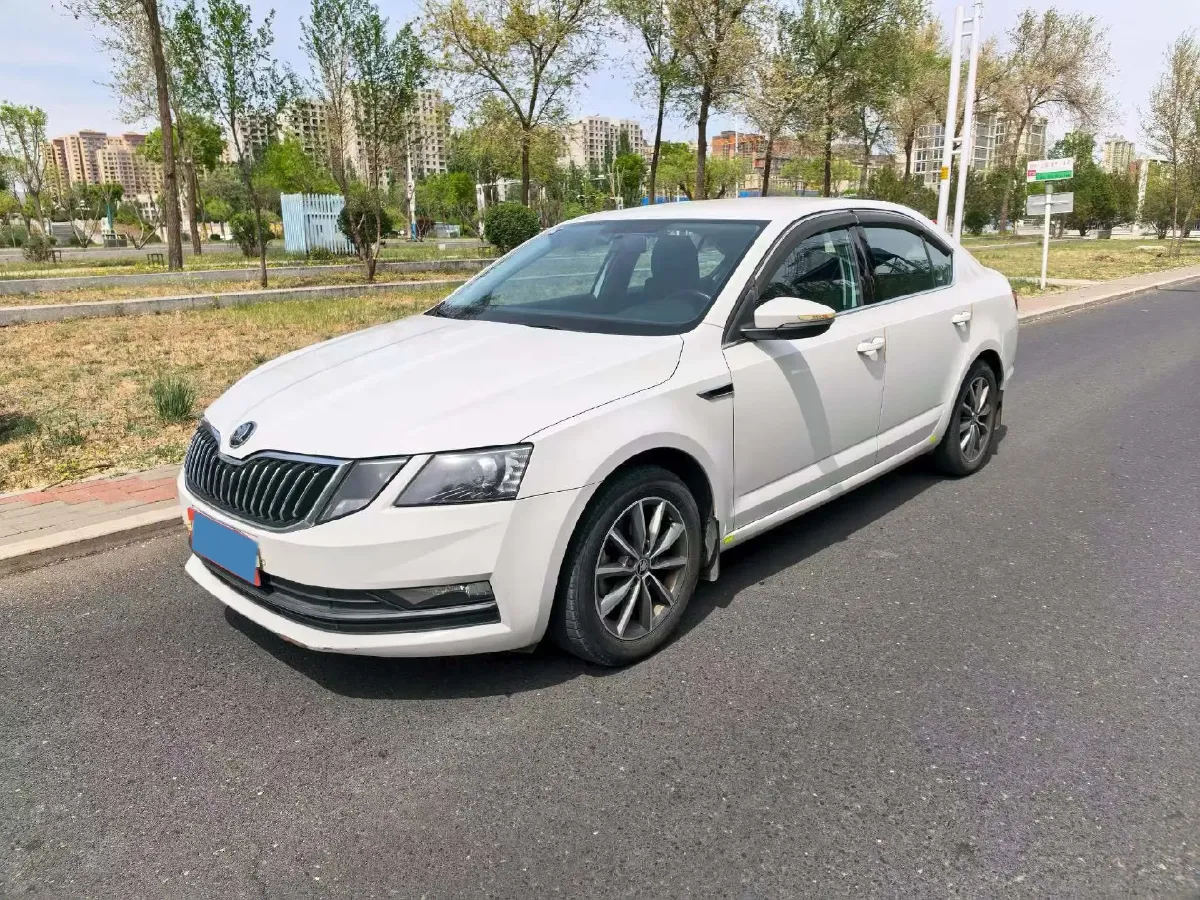 2019 Skoda Octavia 1.5L 116HP L4 6AT,autocango,china used car exporter,china ev exporter,chinese used car exporter,chinese used ev exporter