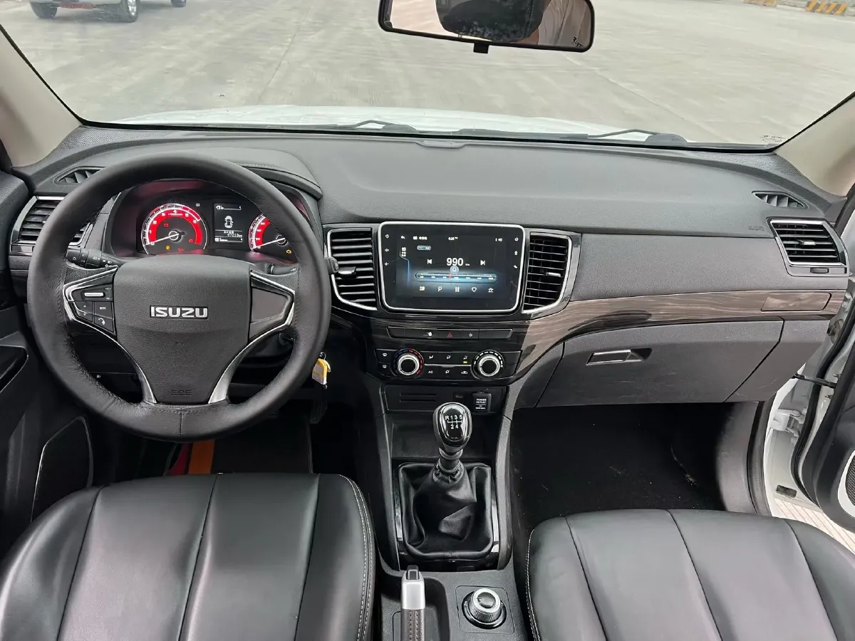 2020 Isuzu LingTuo 2.5T 150HP L4 6MT,autocango,china used car exporter,china ev exporter,chinese used car exporter,chinese used ev exporter