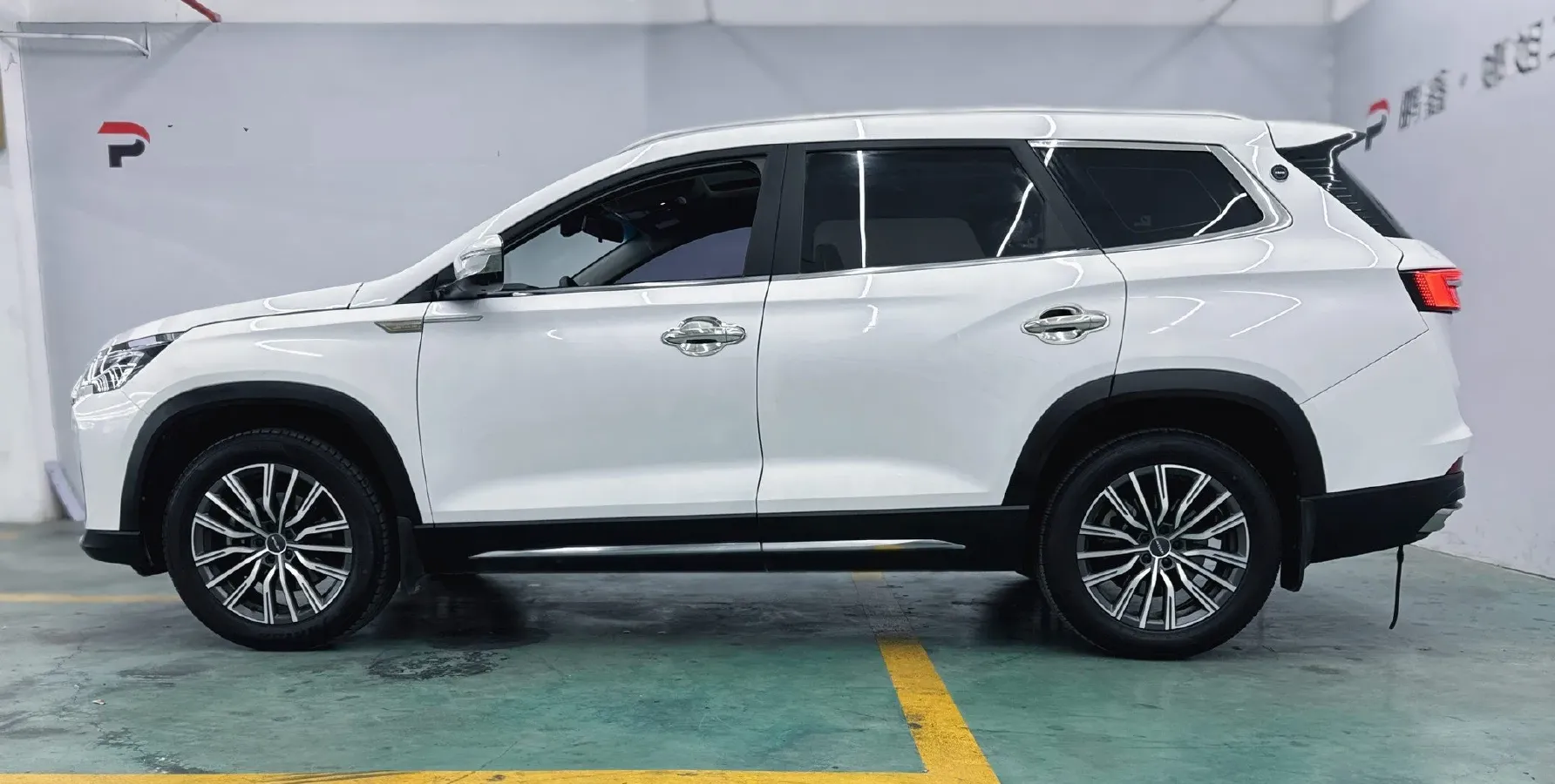 2023 Jetour X90 Plus 1.6T 197HP L4 7DCT,autocango,china used car exporter,china ev exporter,chinese used car exporter,chinese used ev exporter