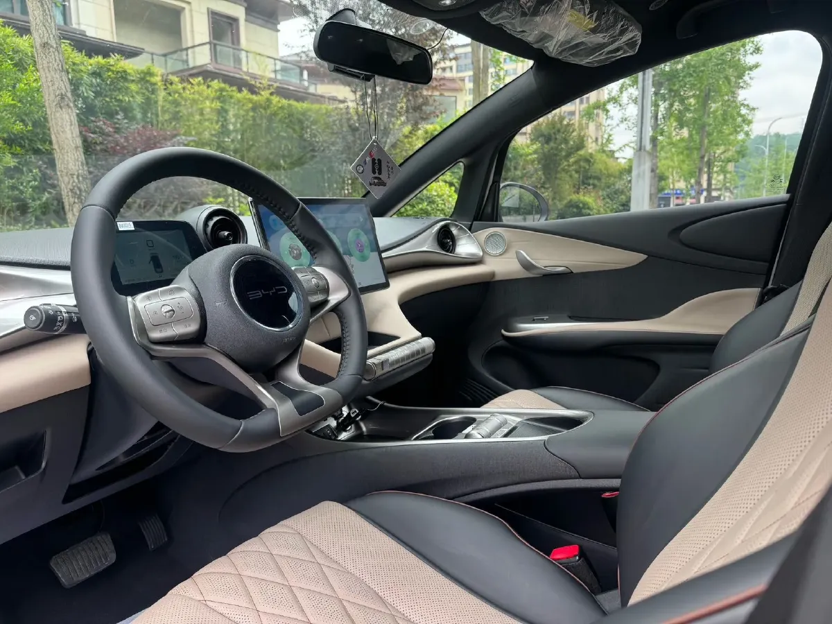 2021 Ford Escort 1.5L 122HP L3 6AT,autocango,china used car exporter,china ev exporter,chinese used car exporter,chinese used ev exporter