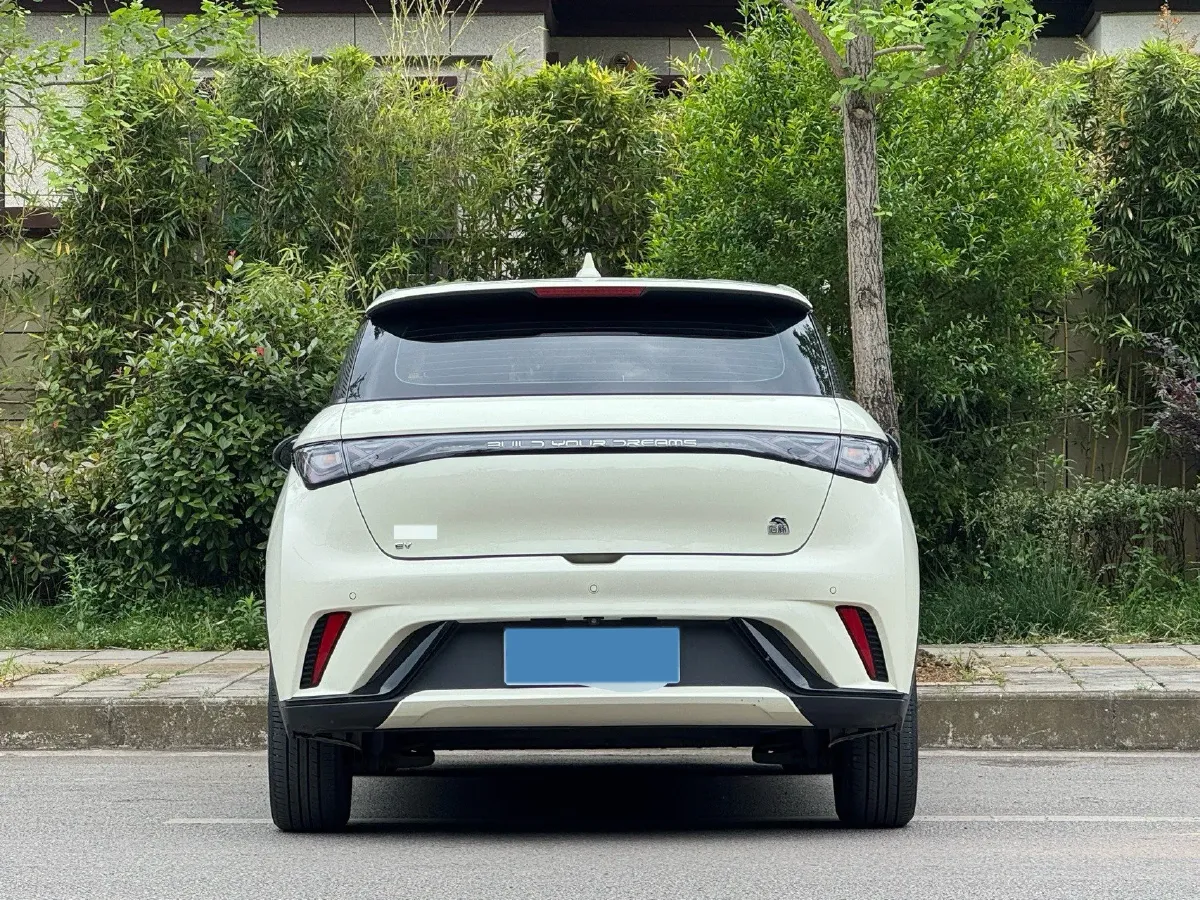 2021 Ford Escort 1.5L 122HP L3 6AT,autocango,china used car exporter,china ev exporter,chinese used car exporter,chinese used ev exporter
