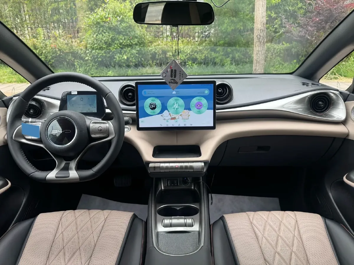 2021 Ford Escort 1.5L 122HP L3 6AT,autocango,china used car exporter,china ev exporter,chinese used car exporter,chinese used ev exporter