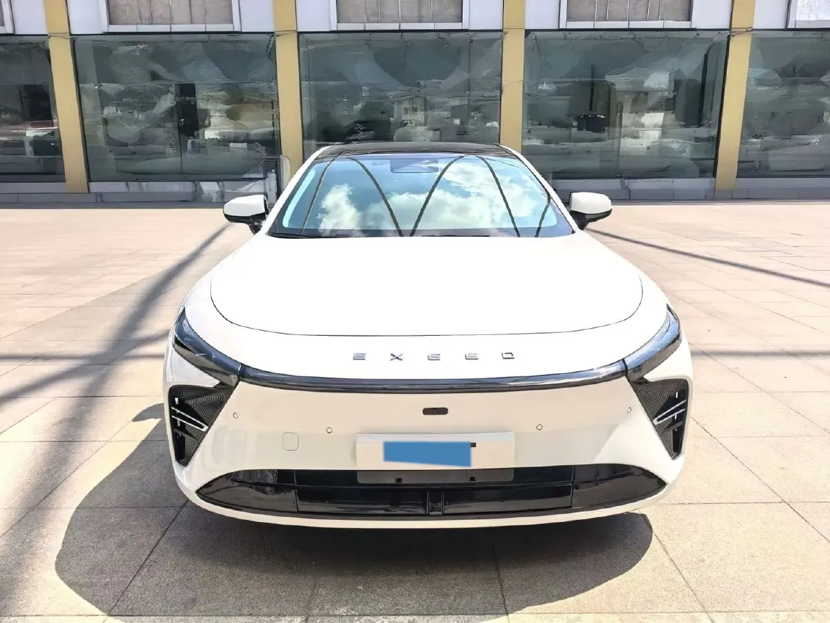 2024 Jaguar E-PACE 1.5T 200HP L3 8AT,autocango,china used car exporter,china ev exporter,chinese used car exporter,chinese used ev exporter
