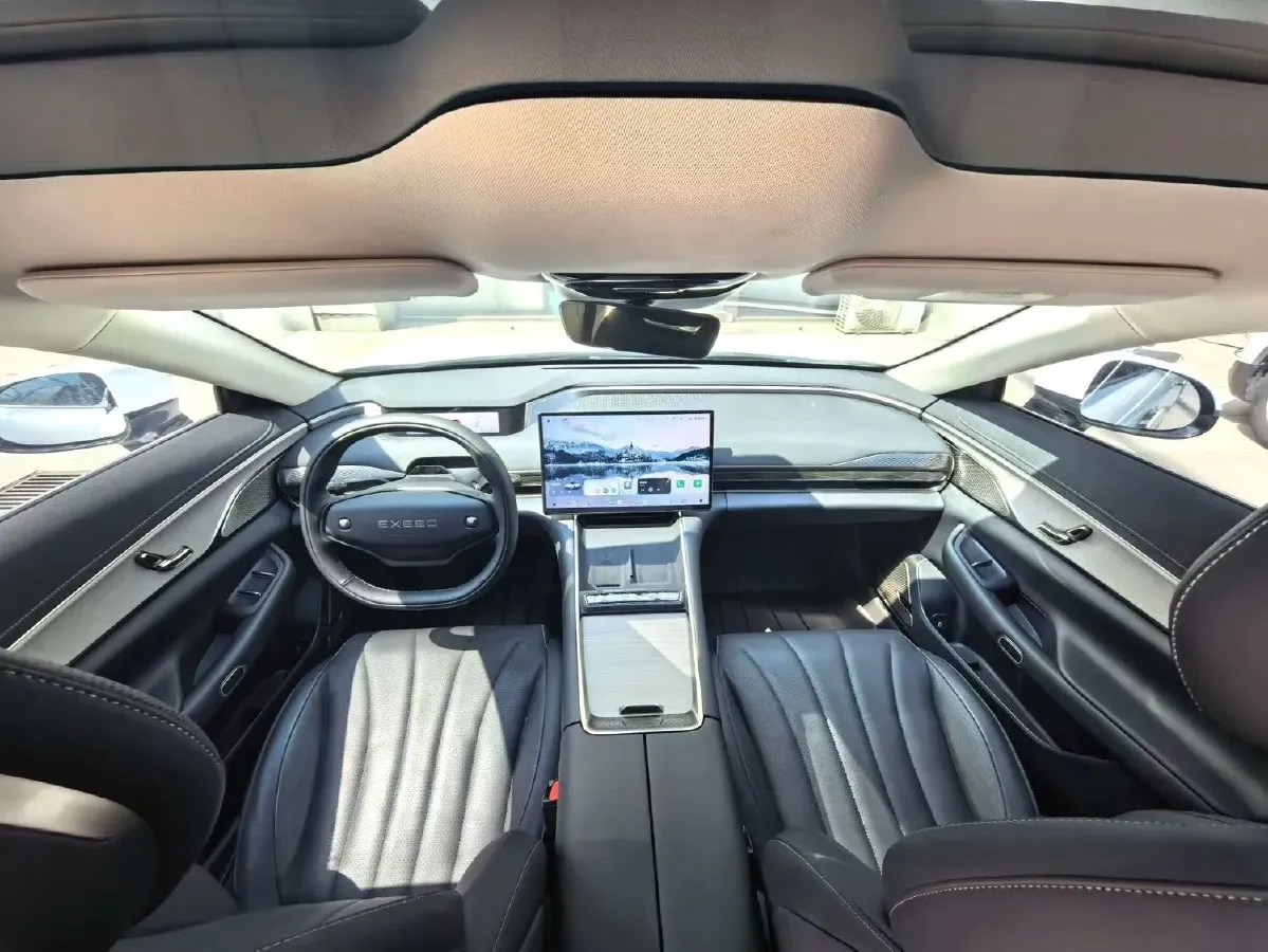 2024 Jaguar E-PACE 1.5T 200HP L3 8AT,autocango,china used car exporter,china ev exporter,chinese used car exporter,chinese used ev exporter