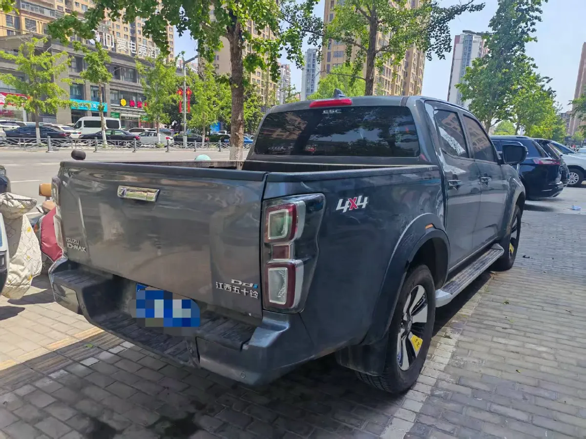 2021 Isuzu D-MAX 1.9T 163HP L4 6AT,autocango,china used car exporter,china ev exporter,chinese used car exporter,chinese used ev exporter