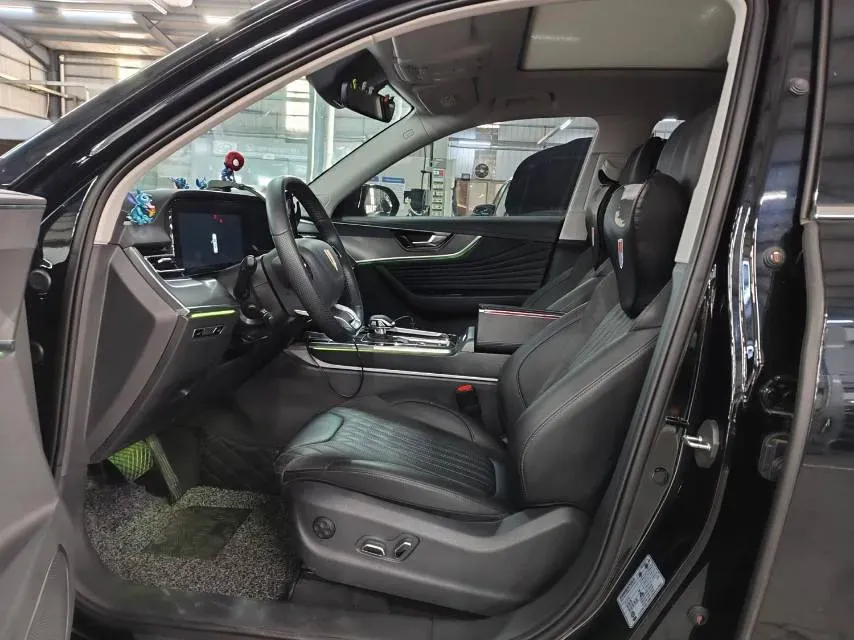 2023 HongQi HS5 2.0T 252HP L4 8AT,autocango,china used car exporter,china ev exporter,chinese used car exporter,chinese used ev exporter