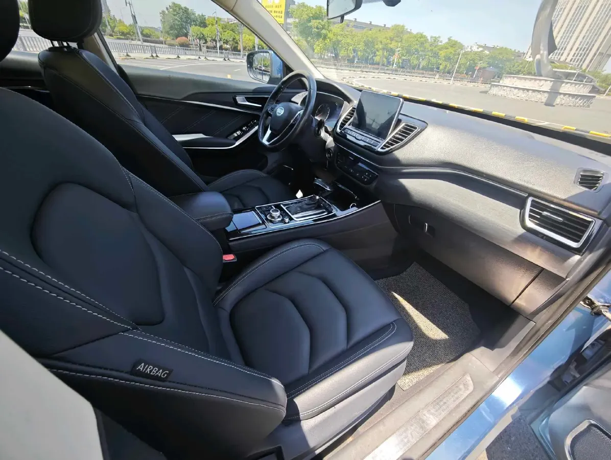 2018 FAW Senia R9 1.2T 143HP L4 7DCT,autocango,china used car exporter,china ev exporter,chinese used car exporter,chinese used ev exporter