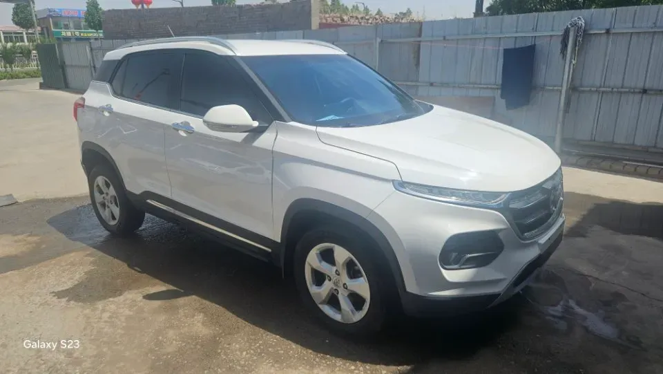 2017 BaoJun 310W 1.5L 105HP L4 6MT,autocango,china used car exporter,china ev exporter,chinese used car exporter,chinese used ev exporter