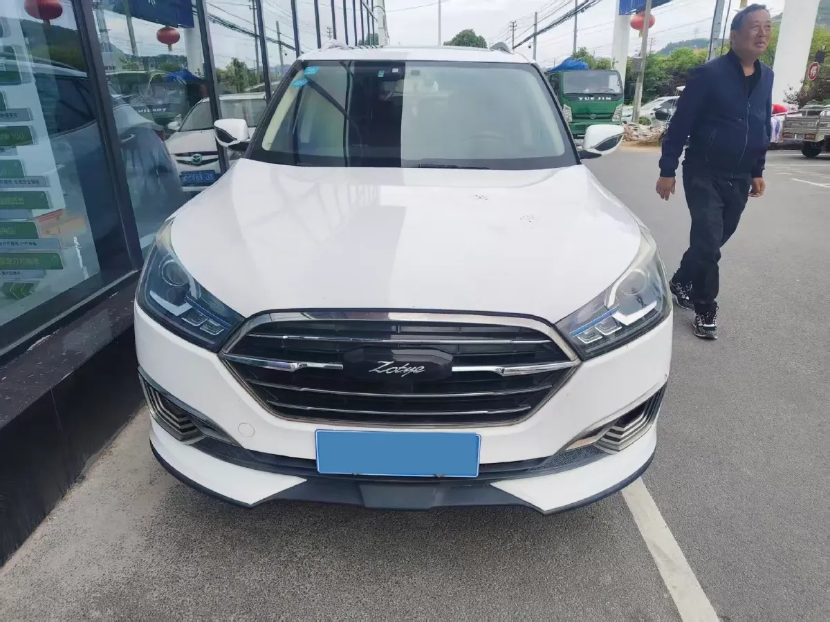 2017 Zotye T300 1.5T 144HP L4 CVT,autocango,china used car exporter,china ev exporter,chinese used car exporter,chinese used ev exporter
