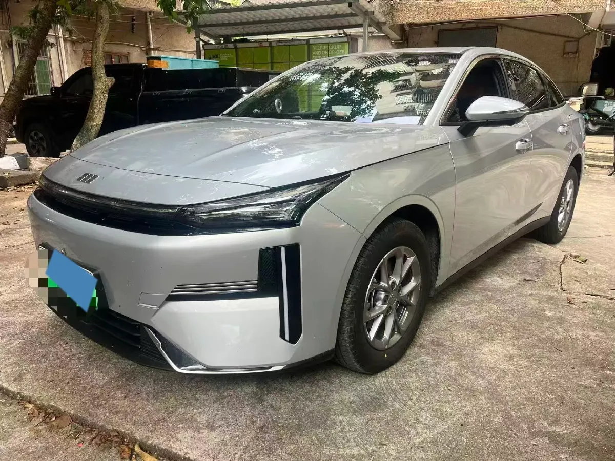 2025 Geely Galaxy L6 1.5L 112HP L4 1DHT PHEV 19.09KWH,autocango,china used car exporter,china ev exporter,chinese used car exporter,chinese used ev exporter