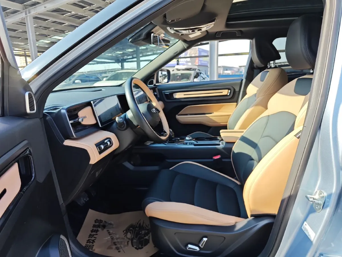 2023 Geely ICON 1.5T 181HP L4 7DCT,autocango,china used car exporter,china ev exporter,chinese used car exporter,chinese used ev exporter