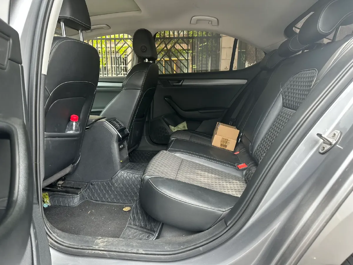 2018 Nissan Terra 2.5L 184HP L4 7AT,autocango,china used car exporter,china ev exporter,chinese used car exporter,chinese used ev exporter