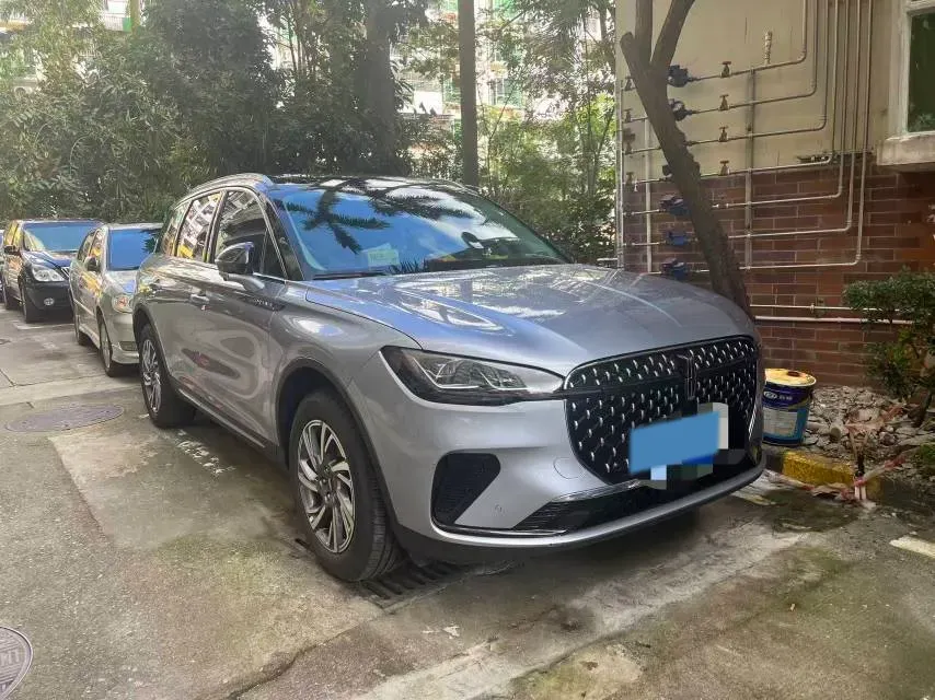 2024 Lincoln Corsair 2.0T 261HP L4 8AT,autocango,china used car exporter,china ev exporter,chinese used car exporter,chinese used ev exporter