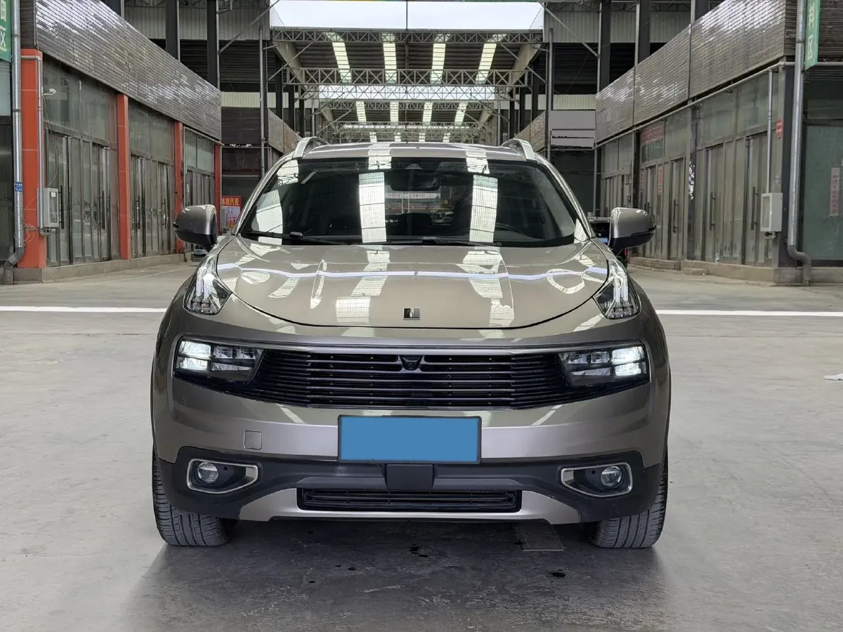 2019 Beijing BJ40 2.0T 218HP L4 6AT,autocango,china used car exporter,china ev exporter,chinese used car exporter,chinese used ev exporter